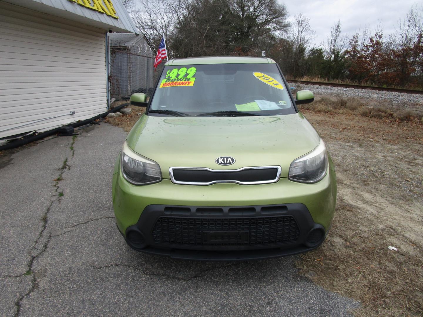 2014 Green Kia Soul (KNDJN2A25E7) , located at 2553 Airline Blvd, Portsmouth, VA, 23701, (757) 488-8331, 36.813889, -76.357597 - **VEHICLE TERMS*** Down Payment: $499 Weekly Payment: $100 APR: 23.9% Repayment Terms: 42 Months ***CALL ELIZABETH SMITH - DIRECTOR OF MARKETING @ 757-488-8331 TO SCHEDULE YOUR APPOINTMENT TODAY AND GET PRE-APPROVED RIGHT OVER THE PHONE*** - Photo#2